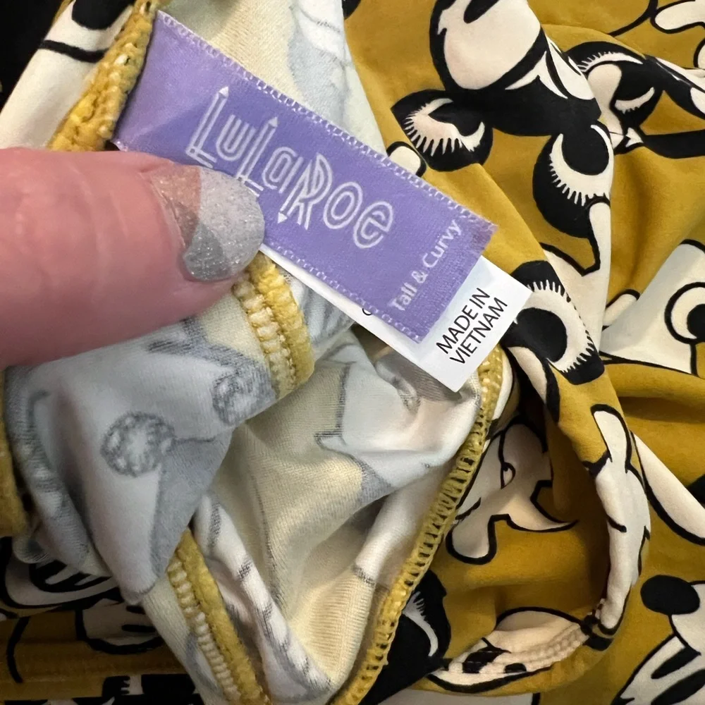 Brand New Disney x LuLaRoe Leggings TC Tall & Curvy
Mickey Mouse sz 12-18 - Picture 3 of 3